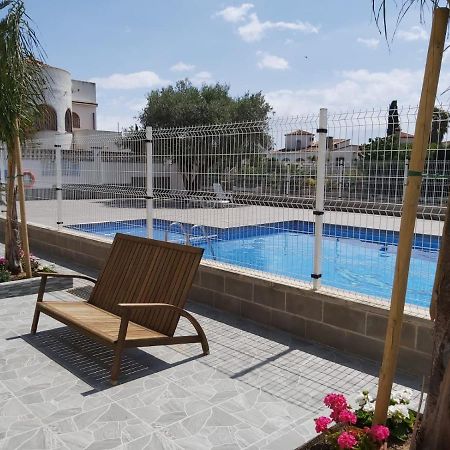 Apartament Amb Piscina Empuriabrava Exteriér fotografie